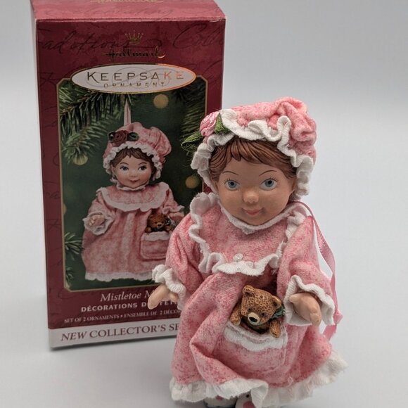 Hallmark Keepsake Mistletoe Miss 2001, 1st in Mistletoe Miss Series, Porcelain - Picture 2 of 10